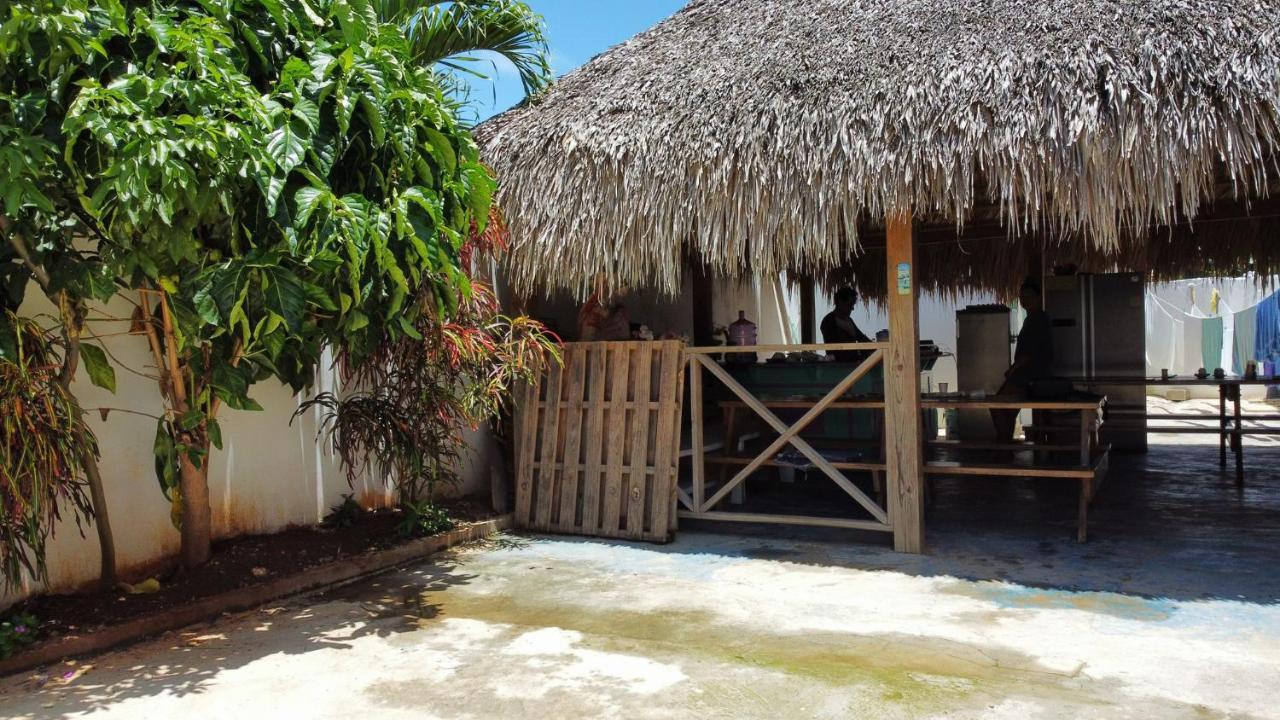 Hostal Johnnier Macao Πούντα Κάνα Εξωτερικό φωτογραφία